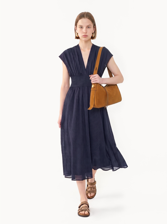 Aiuta — on-model look 4